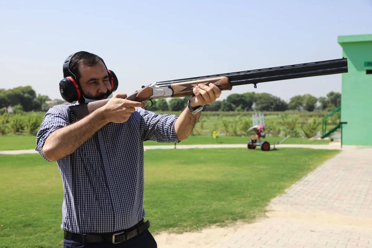Shooting Club